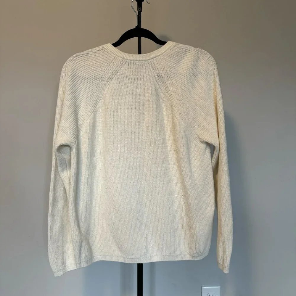 Banana Republic Cream Cotton Blend‎ Crew Neck Holiday Sweater - Size Medium - Picture 4 of 7